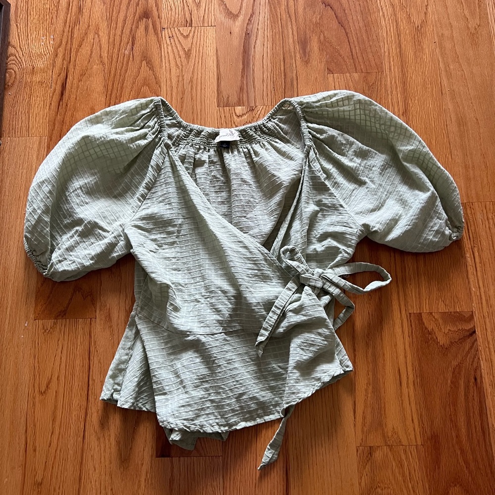 Green Puff Sleeve Top